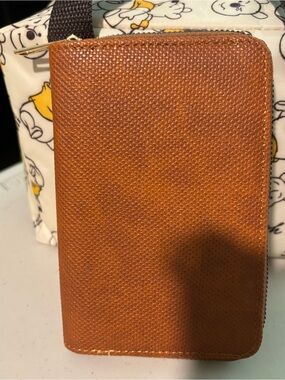 Leather-faux Textured woman’s wallet
